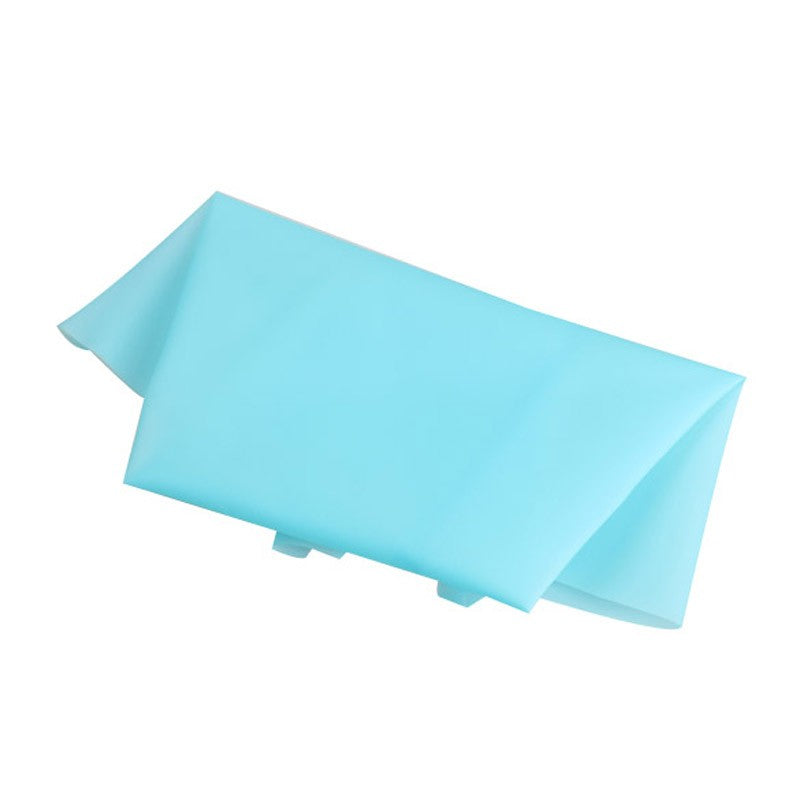 Christmas-Themed Pastry Decorating Bag with Silicone Piping Nozzle