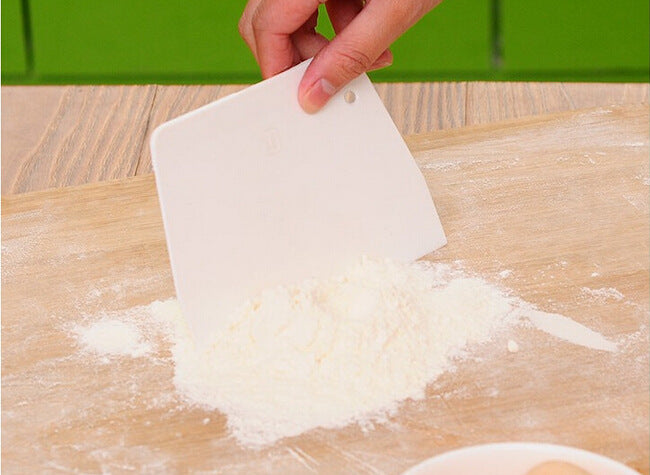 Classic Pastry Dough Cutter